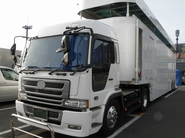 小松市の運送会社「旭産業」